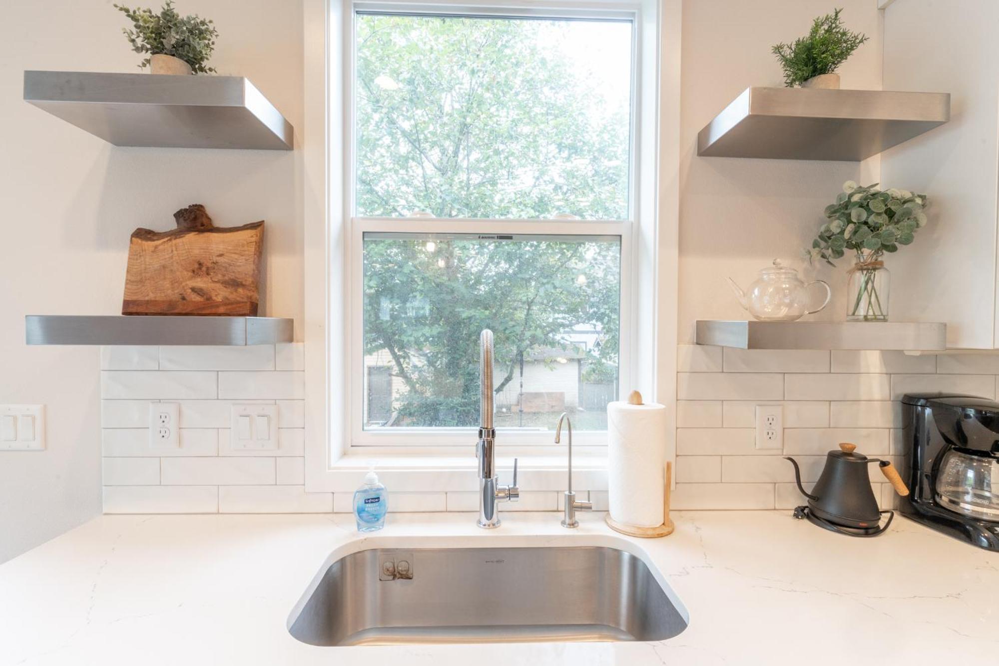 Comfy Family Home, Walkable Neighborhood + Patio! Portland Extérieur photo